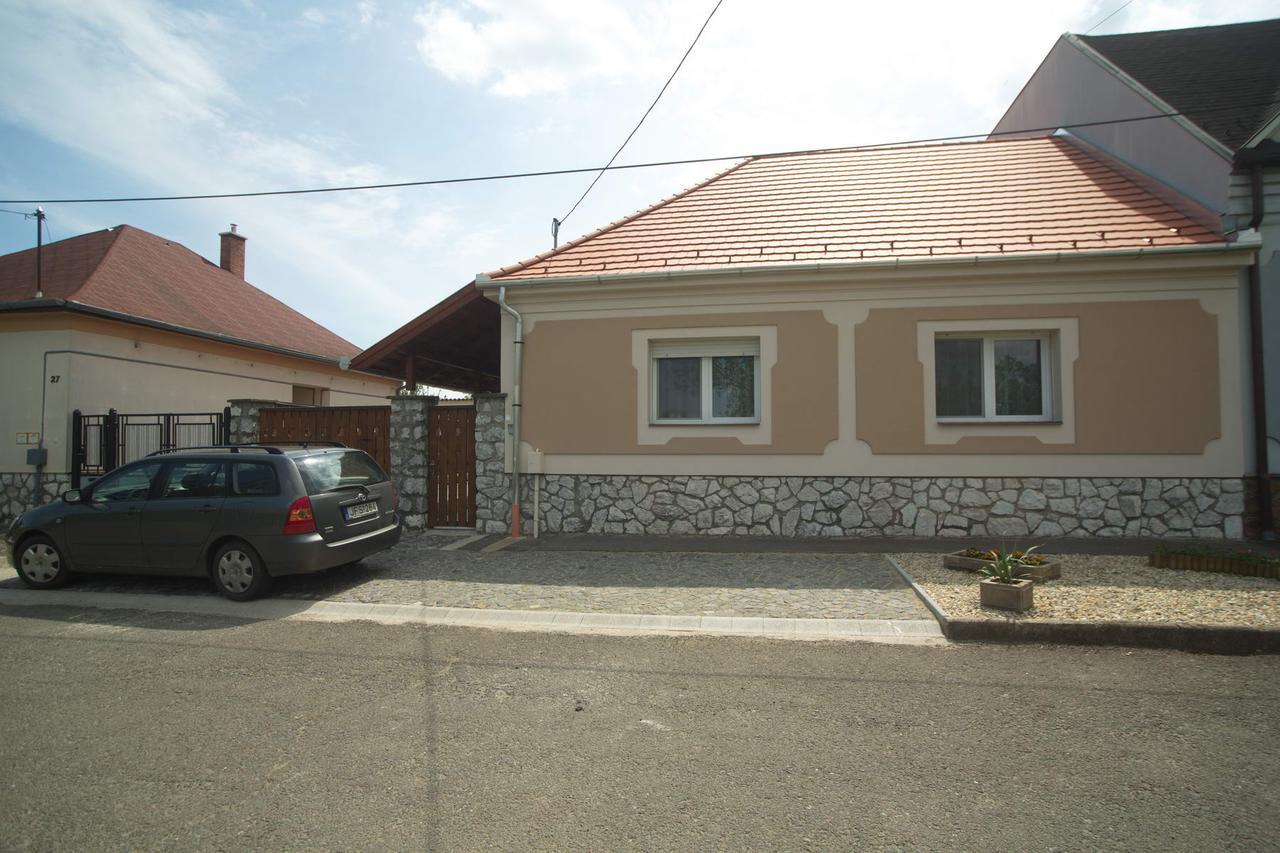 Holiday Home Podium Еґер Екстер'єр фото